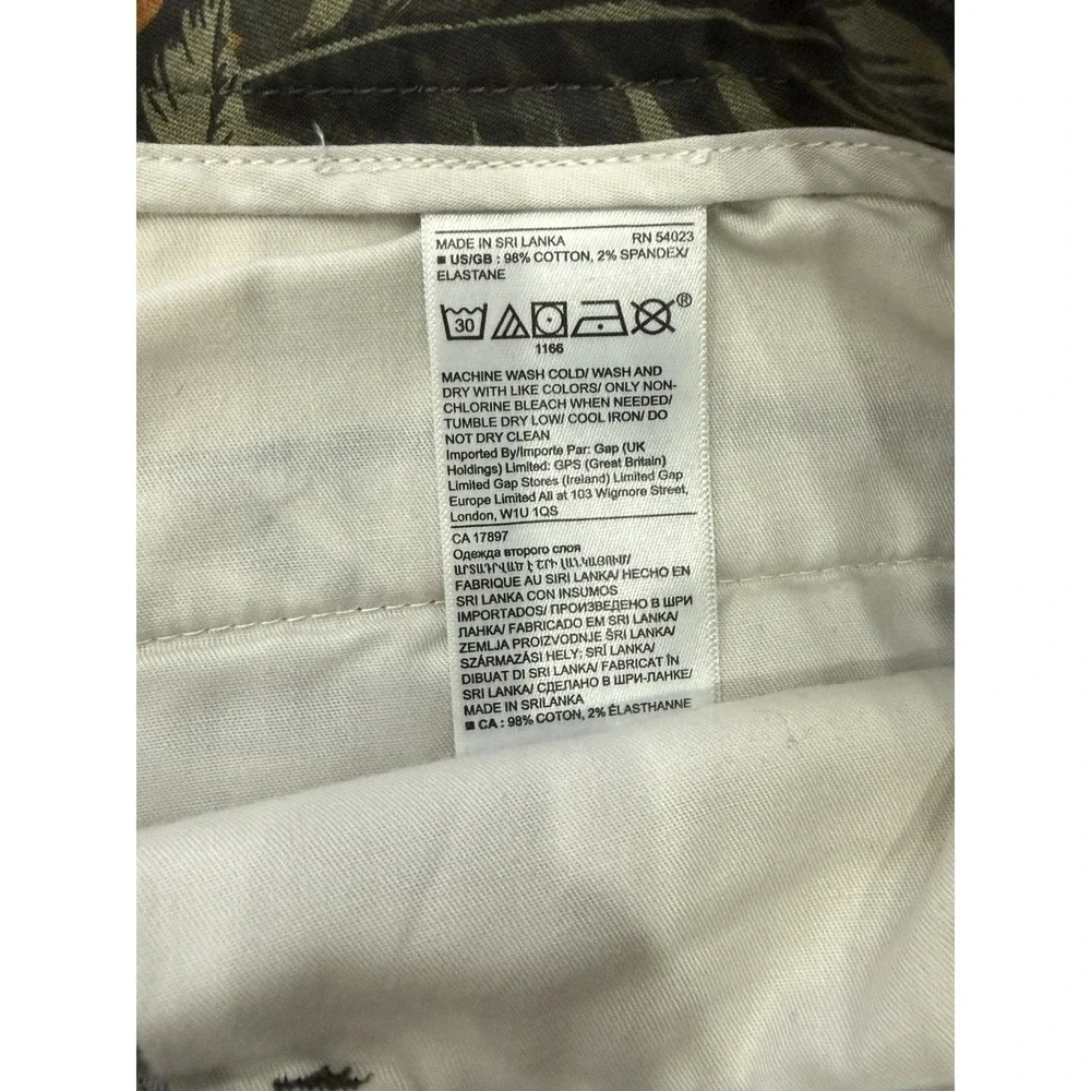 Banana Republic Mens Tropical Aiden Tiger Jungle Bermuda Chino Shorts 36 Green